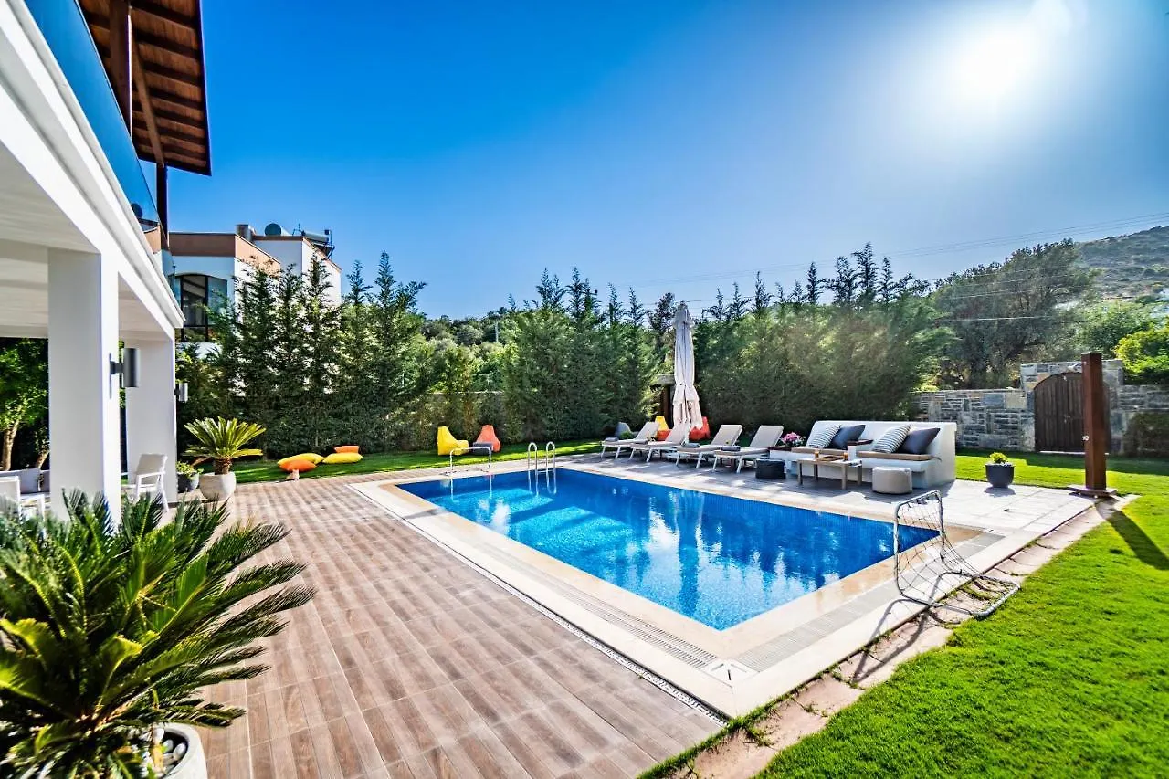 Contemporary Luxury Villa In Yalikavak Center Bodrum 0*,