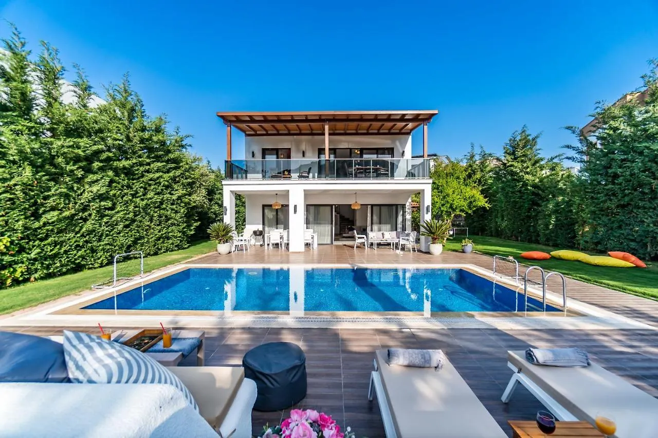 Contemporary Luxury Villa In Yalikavak Center Bodrum