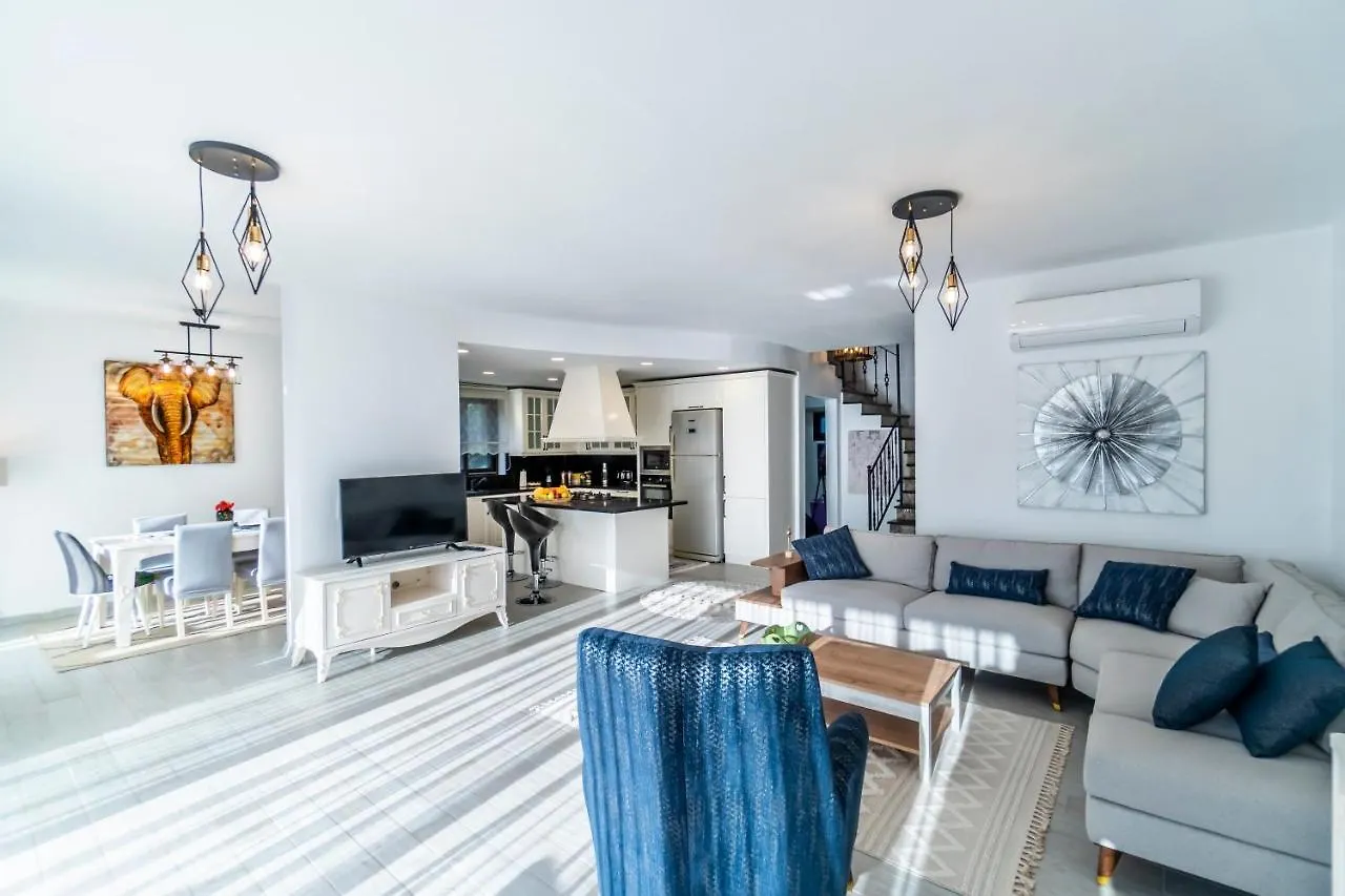 Contemporary Luxury Villa In Yalikavak Center Bodrum