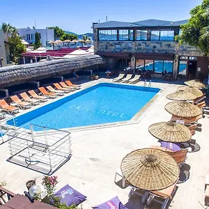 4* Hotel Khai